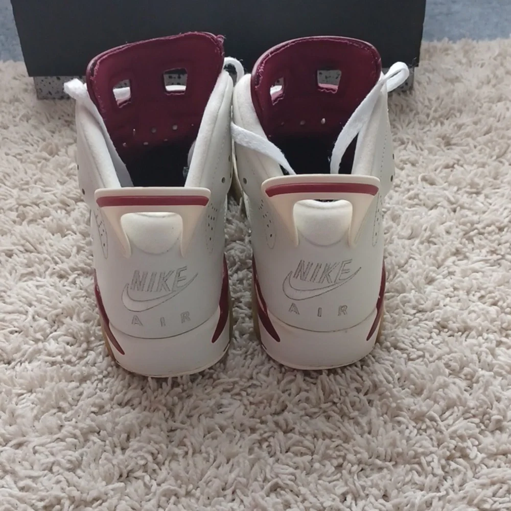 Air Jordan 6 Retro Size 8 Off White/ Maroon GUC - Picture 4 of 14